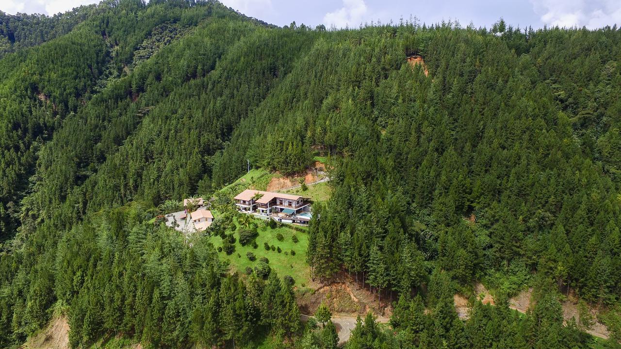 Finca Boutique El Diamante Salgar  ภายนอก รูปภาพ